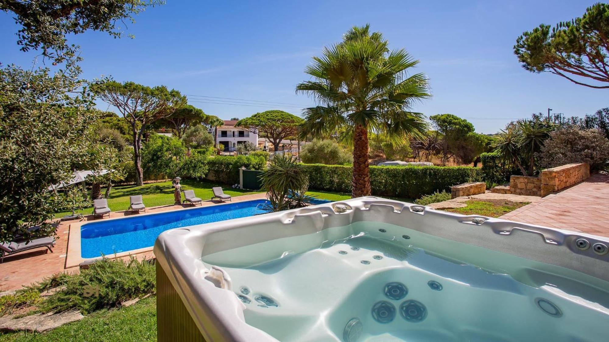 Luxuosa Moradia V5 Em Quarteira - Greice Homes Kültér fotó