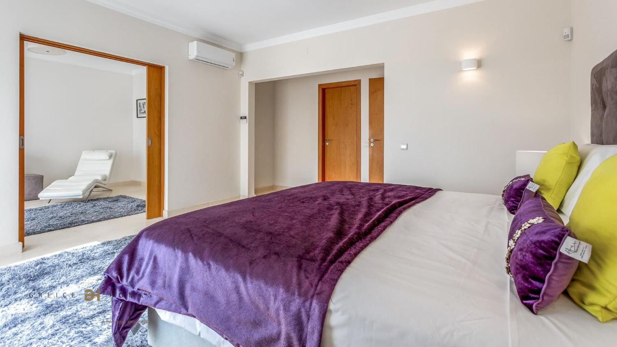 Luxuosa Moradia V5 Em Quarteira - Greice Homes Kültér fotó