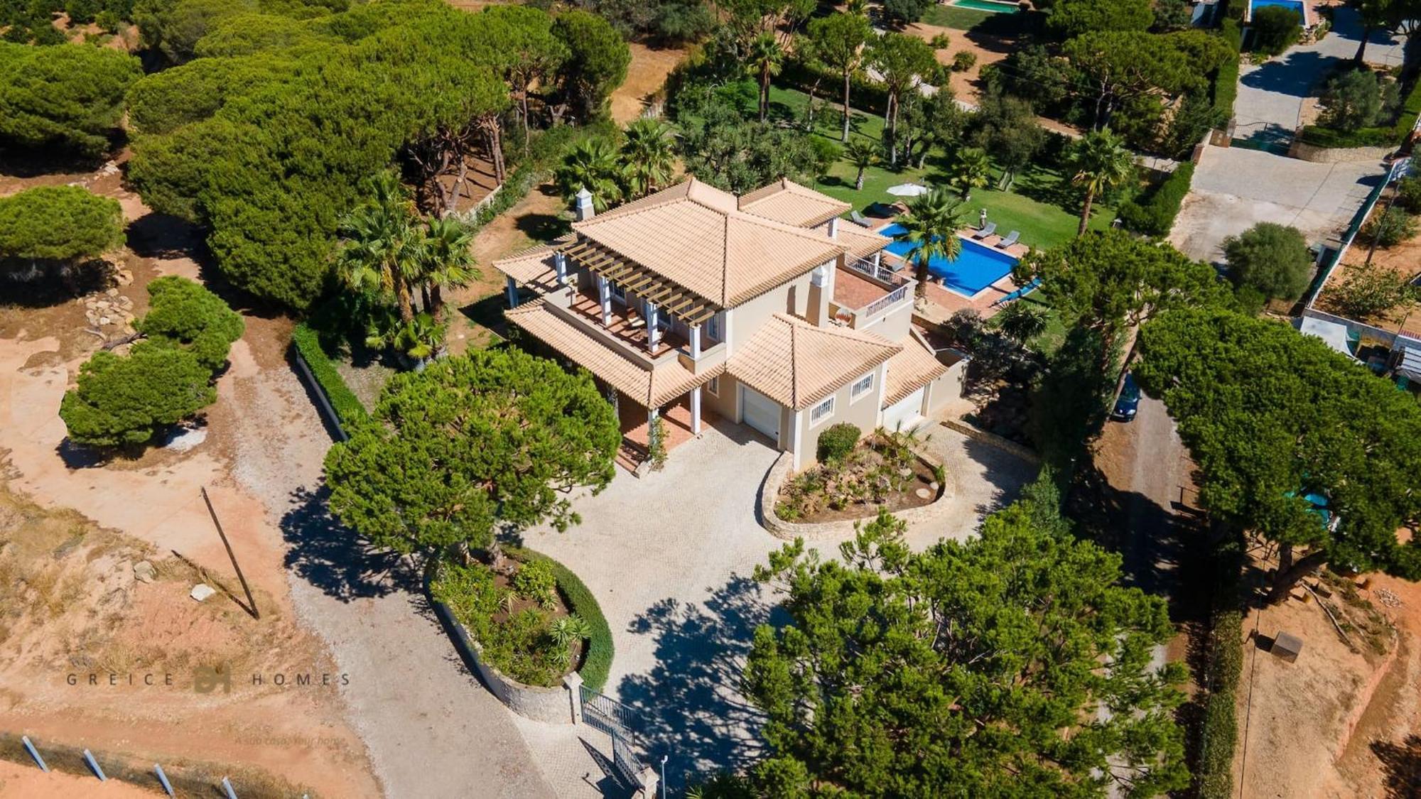 Luxuosa Moradia V5 Em Quarteira - Greice Homes Kültér fotó