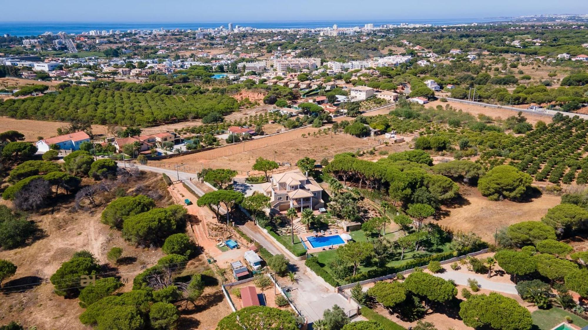 Luxuosa Moradia V5 Em Quarteira - Greice Homes Kültér fotó